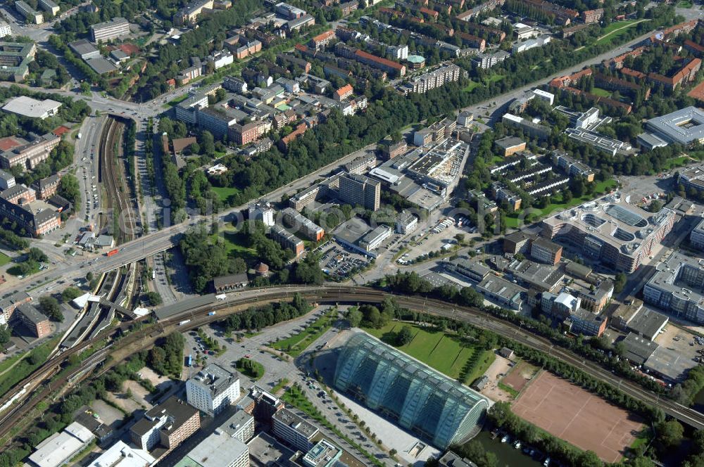 Hamburg from above - Blick auf den Berliner Bogen, ein Bürohaus mit Mischwasserrückhaltebecken, am Anckelmannsplatz 1. Ansprechpartner: CORPUS SIREO, Asset Management GmbH, An der Welle 3, 60322 Frankfurt am Main, Tel. +49(0)69 48005 0, Fax +49(0)69 48005 102, Email: frankfurt@corpussireo.com