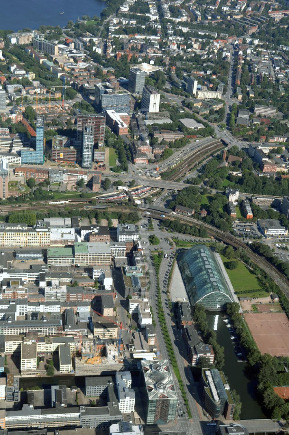 Aerial photograph Hamburg - Blick auf Hamburg Mitte unter an deren mit dem Berliner Bogen auf dem Anckelmannsplatz 1. Kontakt: Hamburg Tourismus GmbH, Steinstraße 7, 20095 Hamburg, Tel: +49(0)40 30051 300, Fax +49(0)40 30051 333, Email: info@hamburg-tourismus.de