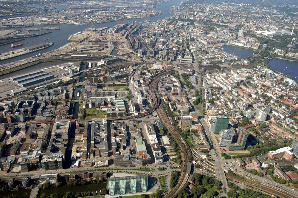 Aerial image Hamburg - Blick auf Hamburg Mitte unter an deren mit dem Berliner Bogen auf dem Anckelmannsplatz 1 und im Hintergrund der Hamburger Hafen mit Außenalster und Innenalster. Kontakt: Hamburg Tourismus GmbH, Steinstraße 7, 20095 Hamburg, Tel: +49(0)40 30051 300, Fax +49(0)40 30051 333, Email: info@hamburg-tourismus.de