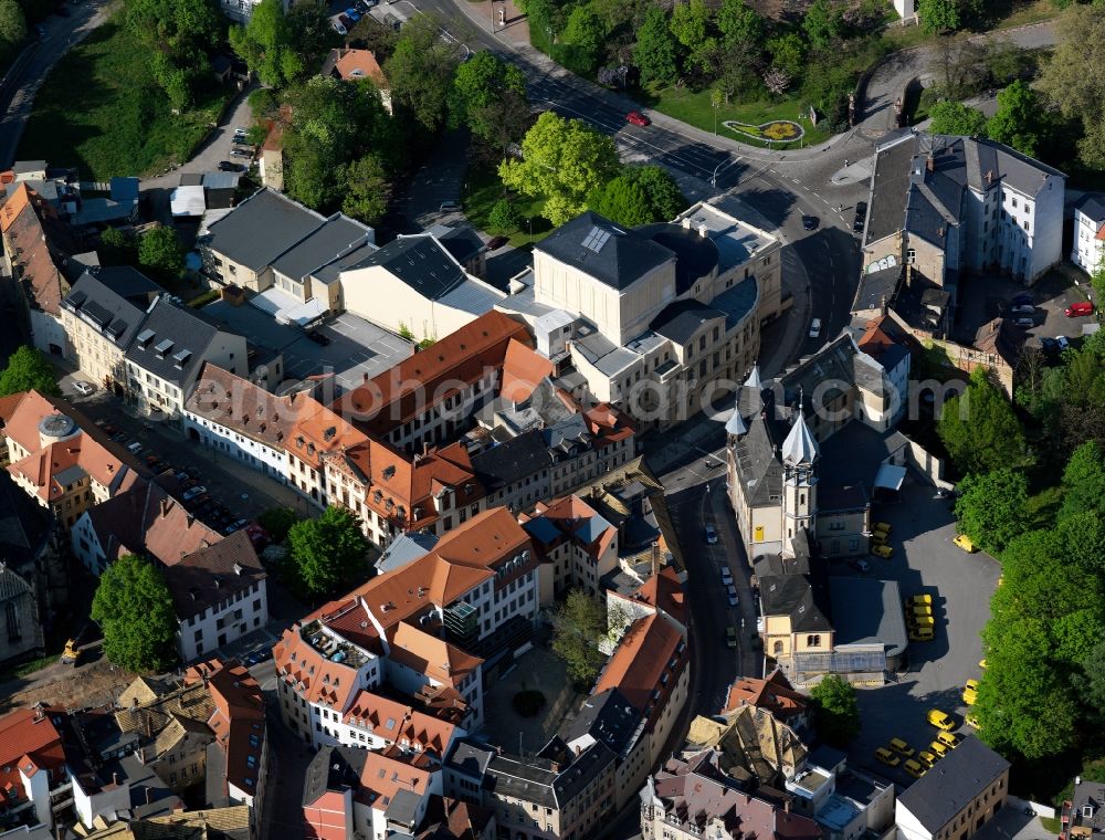 Aerial photograph Altenburg - Cityscape of downtown buildings at the State Theatre on Theatre Square Altenburg in Thuringia