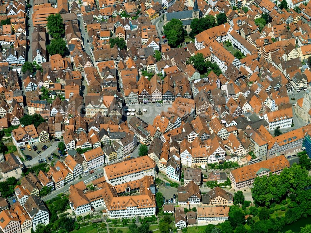 Tübingen from the bird's eye view: Cityscape of downtown's historic Market Square with the famous half-timbered house ensemble of Tübingen in Baden-Württemberg