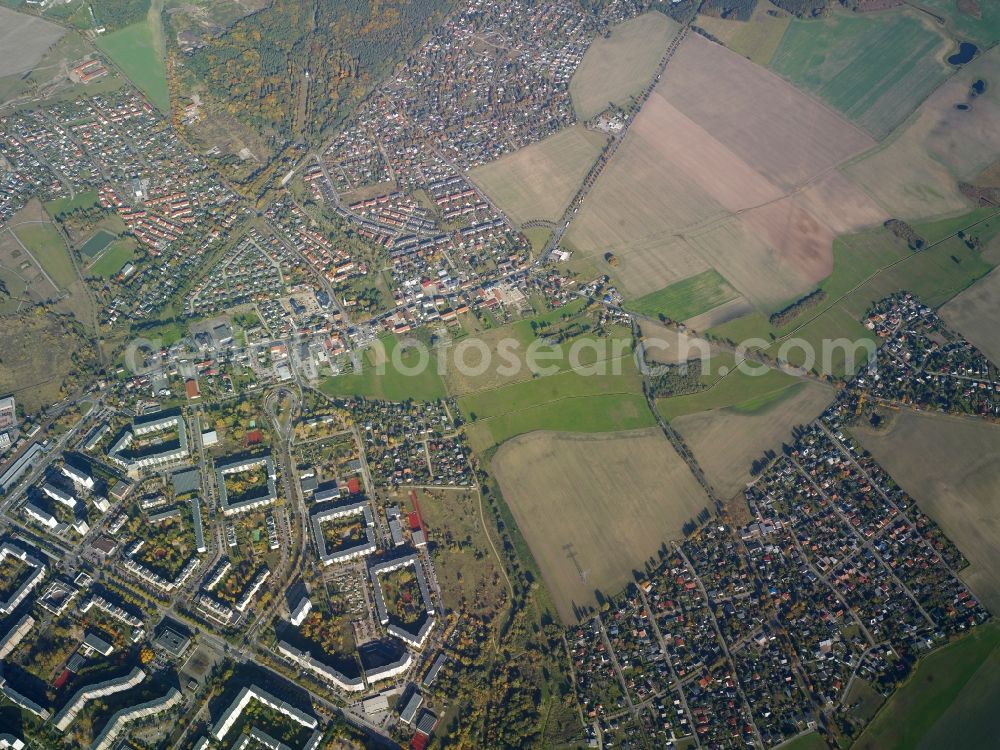 Aerial image Ahrensfelde - City view of the inner-city area of in Ahrensfelde in the state Brandenburg. Also shown the Johann-Julius-Hecker- Oberschule