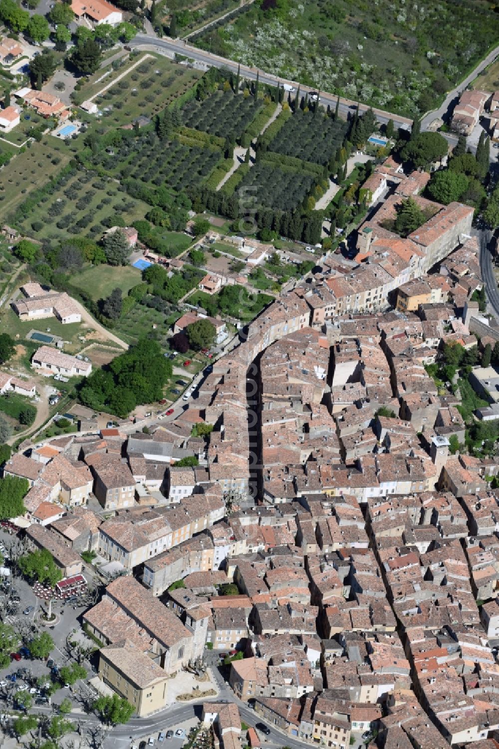 Aerial photograph Aups - City view of the city area of in Aups in Provence-Alpes-Cote d'Azur, France