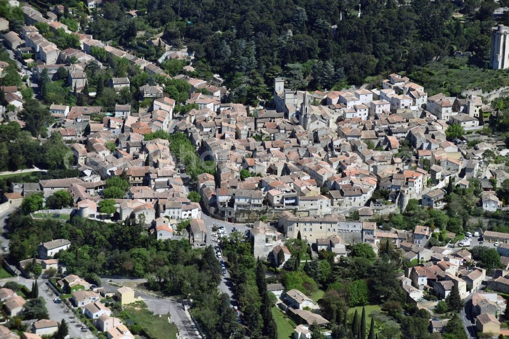 Aerial photograph Barbentane - City view of the city area of in Barbentane in Provence-Alpes-Cote d'Azur, France