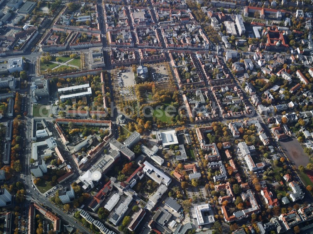 Aerial photograph Potsdam - City view of the inner-city area at the Bassinplatz in Potsdam in the state Brandenburg. Also shown the St. Peter und Paul Kirche, the Franzoesische Kirche and the Klinikum Ernst von Bergmann