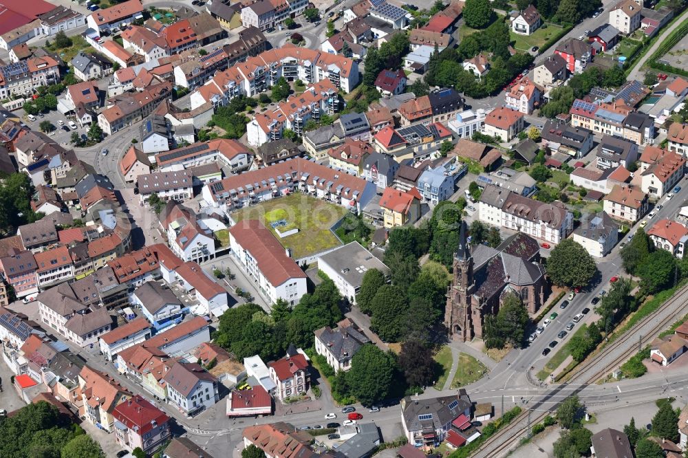 Schopfheim from the bird's eye view: City view on down town at the Pflug area and Protestant Town Church in Schopfheim in the state Baden-Wurttemberg, Germany