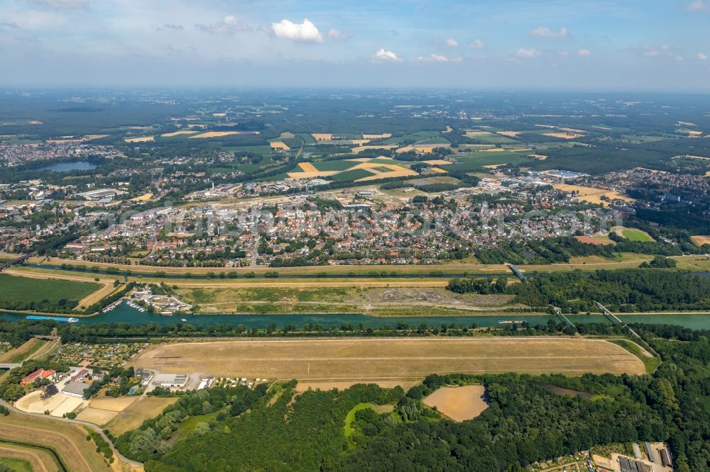 Dorsten from the bird's eye view: City view of the city area of in Dorsten in the state North Rhine-Westphalia, Germany