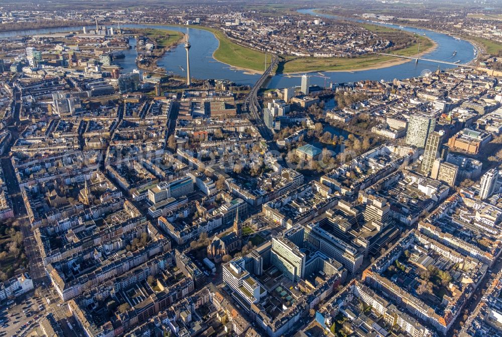 Aerial image Düsseldorf - City view of the city area of in Duesseldorf at Ruhrgebiet in the state North Rhine-Westphalia, Germany