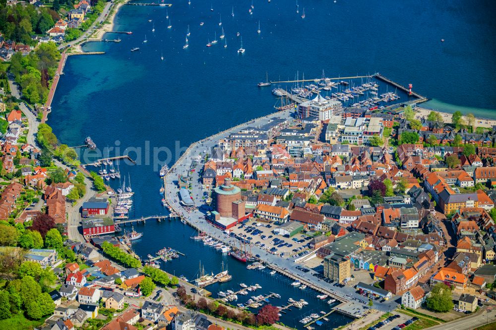 Aerial image Eckernförde - City view of the city area of Eckernfoerde at the coastline of the baltic sea in the state Schleswig-Holstein