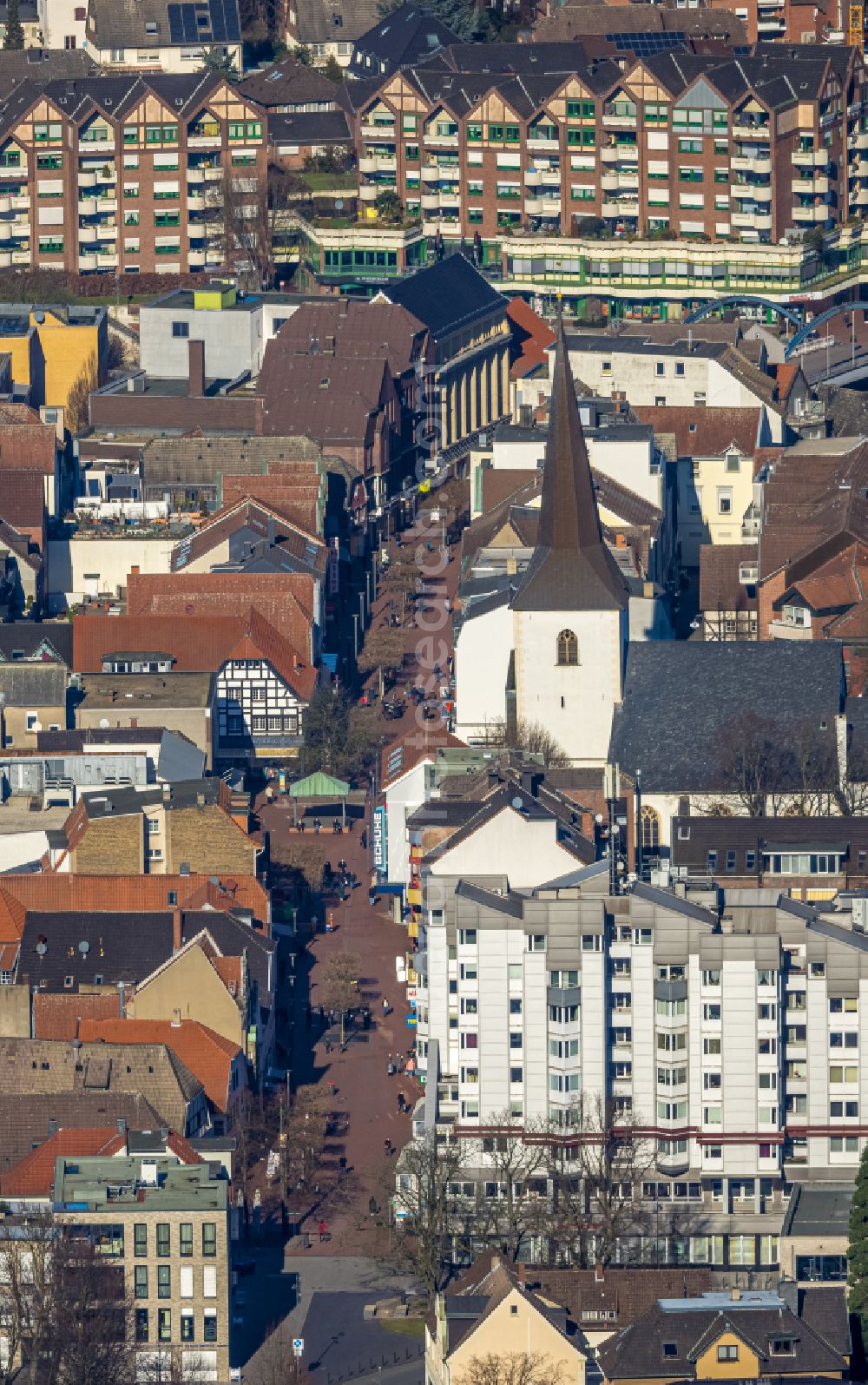 Lünen from above - City view on down town along the Lange Strasse in Luenen at Ruhrgebiet in the state North Rhine-Westphalia, Germany