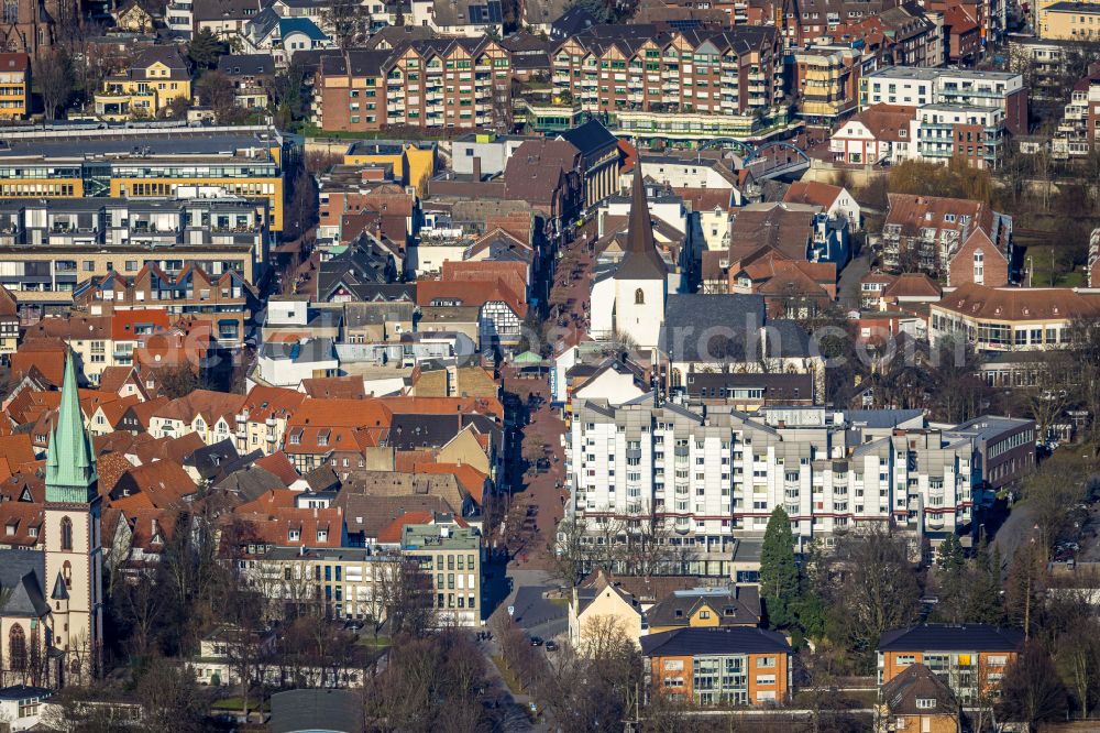 Lünen from the bird's eye view: City view on down town along the Lange Strasse in Luenen at Ruhrgebiet in the state North Rhine-Westphalia, Germany