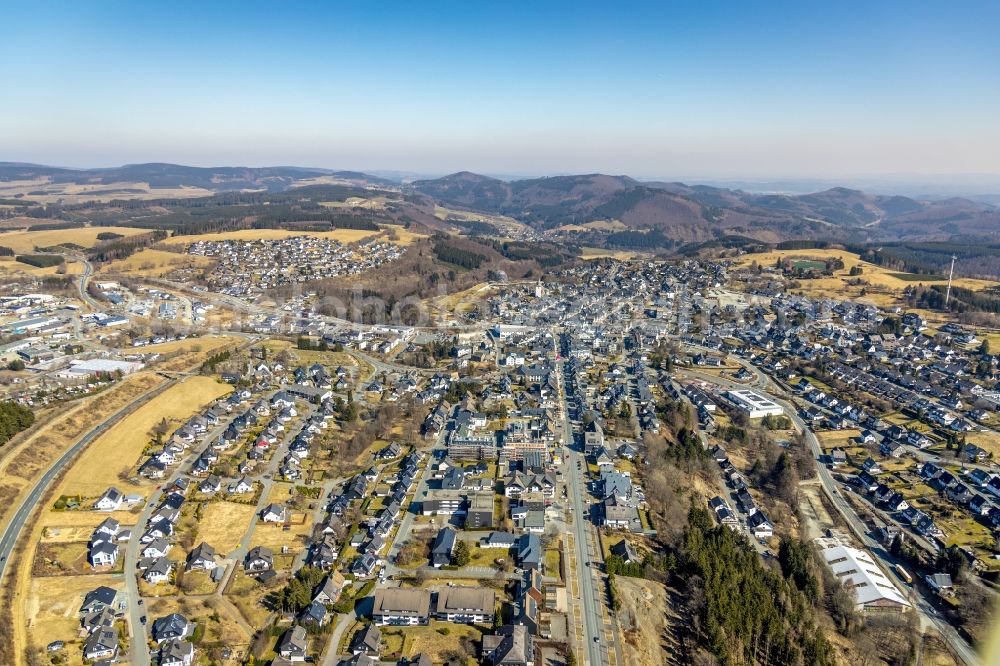 Aerial photograph Winterberg - City view on down town along the road Am Waltenberg in Winterberg at Sauerland in the state North Rhine-Westphalia, Germany