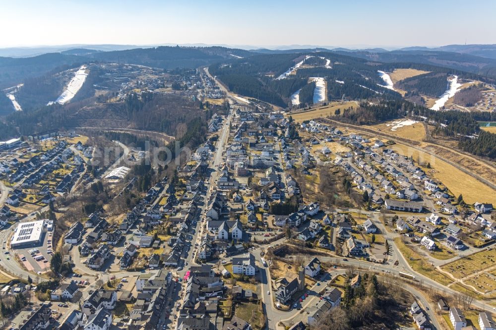 Winterberg from the bird's eye view: City view on down town along the road Am Waltenberg in Winterberg at Sauerland in the state North Rhine-Westphalia, Germany