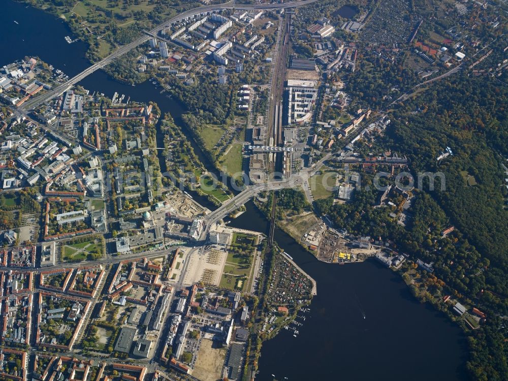 Potsdam from the bird's eye view: City view of the inner-city area at the river Havel in Potsdam in the state Brandenburg. Also shown the Freundschaftsinsel and the central station Potsdam