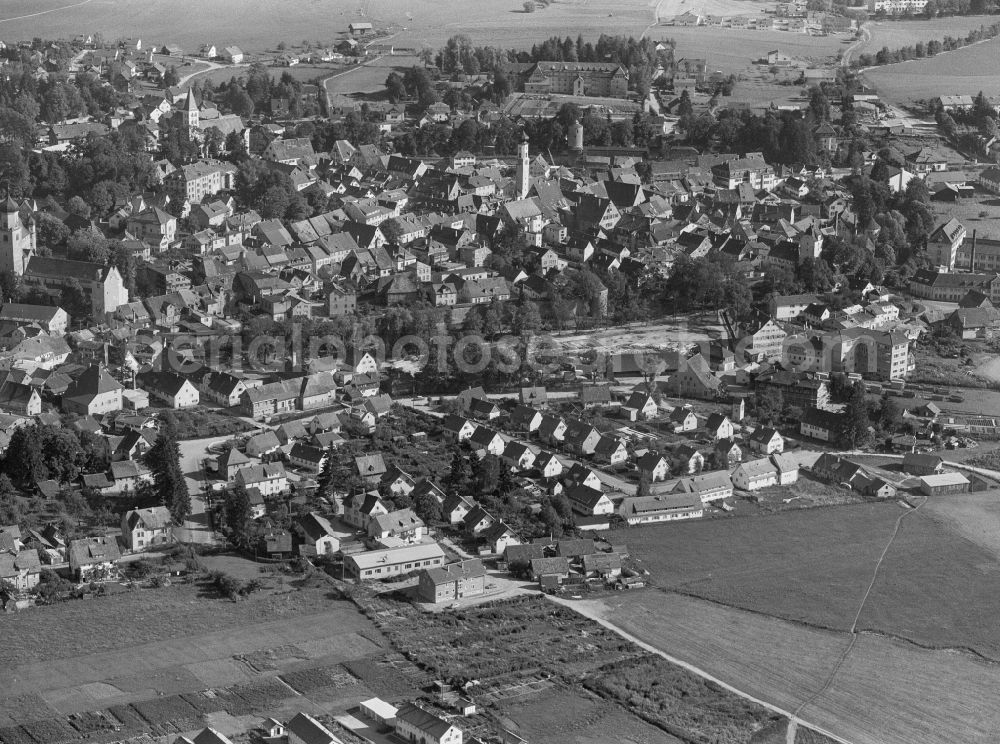 Isny im Allgäu from the bird's eye view: City view on down town in Isny im Allgaeu in the state Baden-Wuerttemberg, Germany