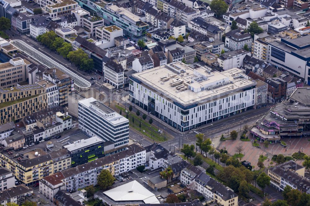 Krefeld from the bird's eye view: City view of the inner city area on Rheinstrasse in Krefeld in the Ruhr area in the federal state of North Rhine-Westphalia, Germany