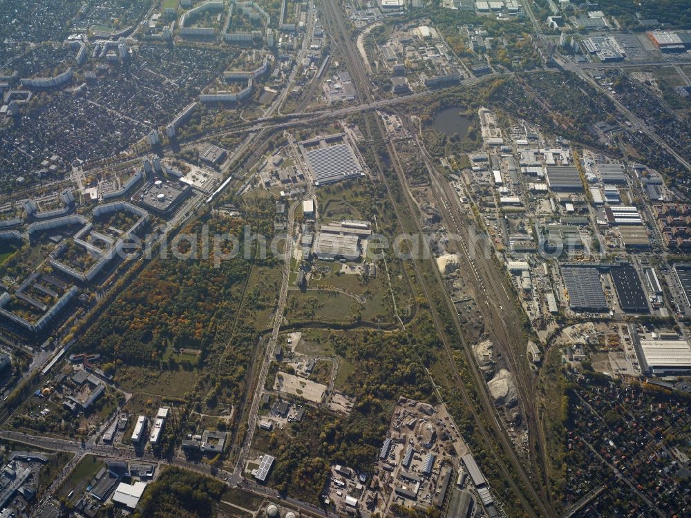 Berlin from the bird's eye view: City view of the inner-city area of the Crossroads Landsberger Allee und Maerkische Allee in Berlin in Germany