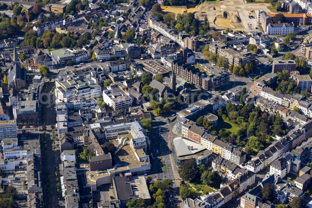 Mönchengladbach from the bird's eye view: City view of the inner city area on the street Alter Markt in Moenchengladbach in the federal state of North Rhine-Westphalia, Germany