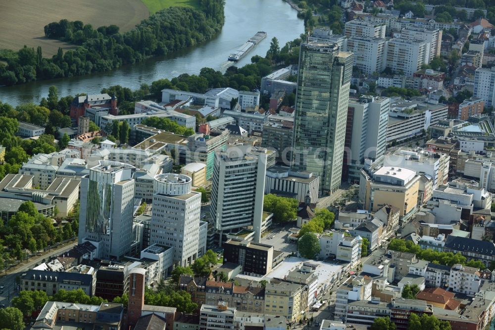 Offenbach am Main from the bird's eye view: City view of the inner-city area of in Offenbach am Main in the state Hesse