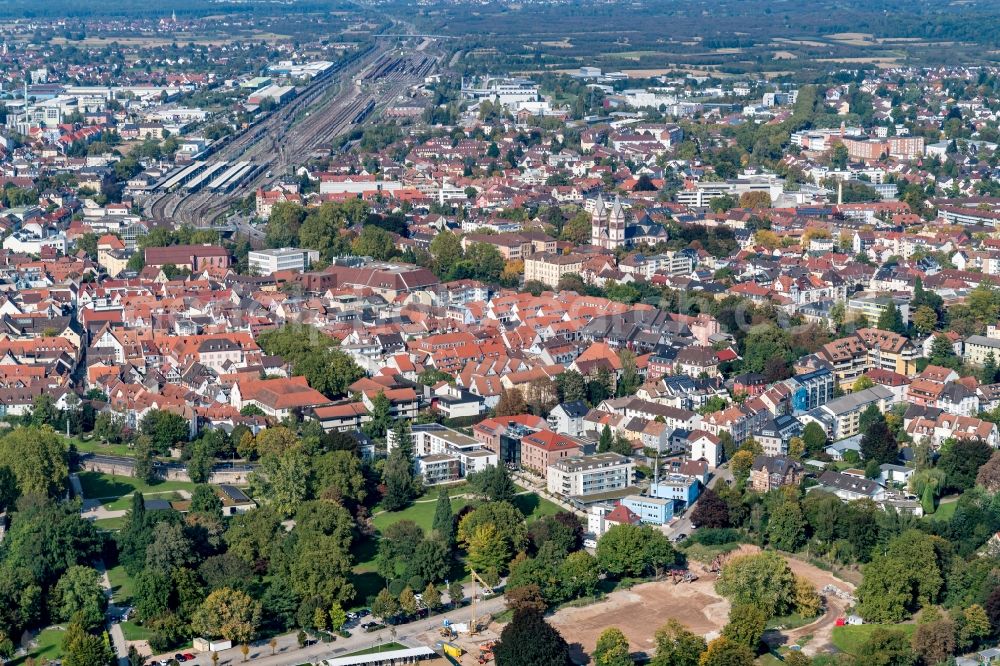 Offenburg from the bird's eye view: City view of the city area of in Offenburg in the state Baden-Wuerttemberg, Germany