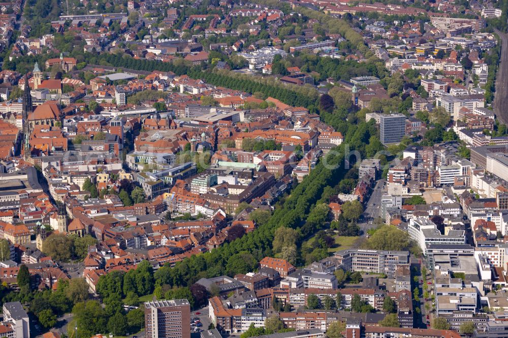 Münster from the bird's eye view: City view of the green ring of the inner city area in the Altstadt district of Muenster in the federal state of North Rhine-Westphalia, Germany