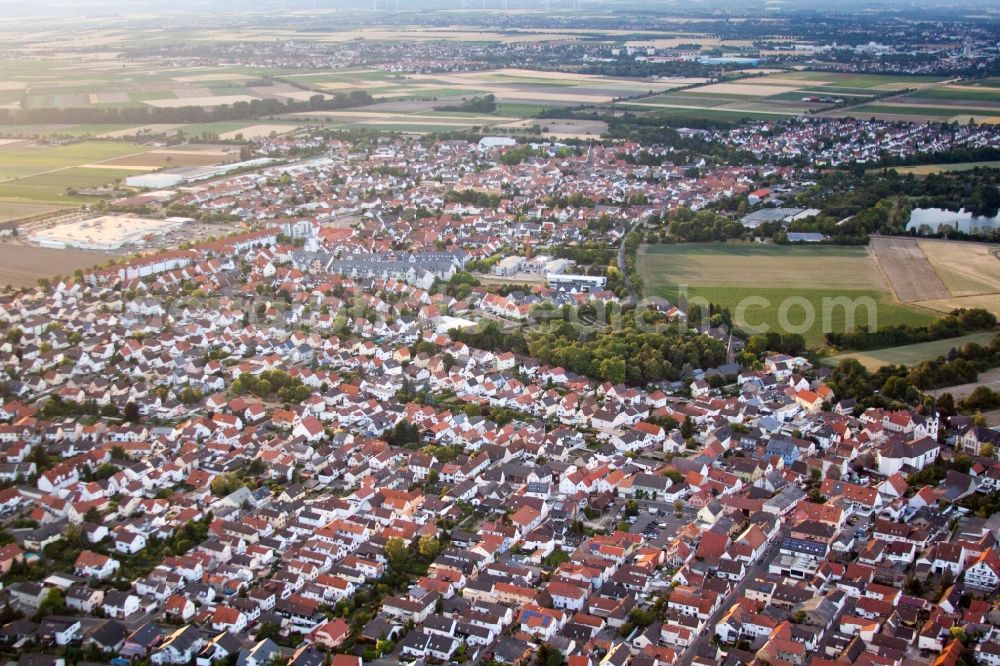 Aerial photograph Bobenheim-Roxheim - City view of the city area of in the district Roxheim in Bobenheim-Roxheim in the state Rhineland-Palatinate