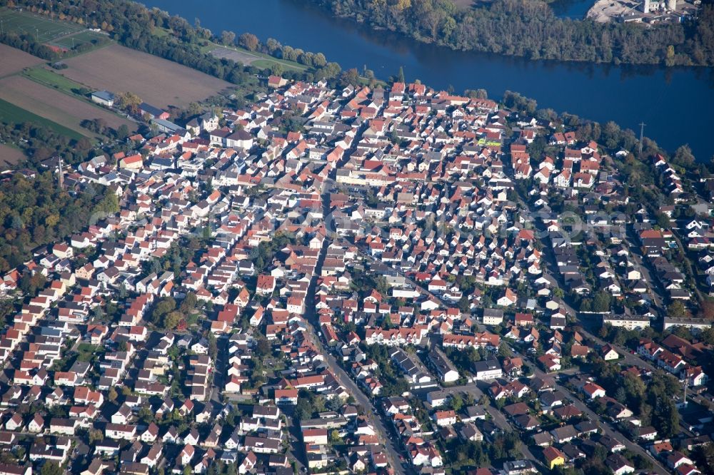 Bobenheim-Roxheim from above - City view of the city area of in the district Roxheim in Bobenheim-Roxheim in the state Rhineland-Palatinate