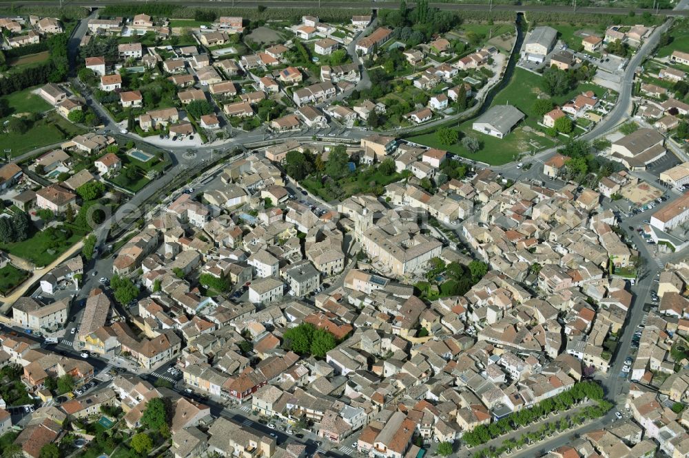 Aerial photograph Piolenc - City view of the city area of in Piolenc in Provence-Alpes-Cote d'Azur, France