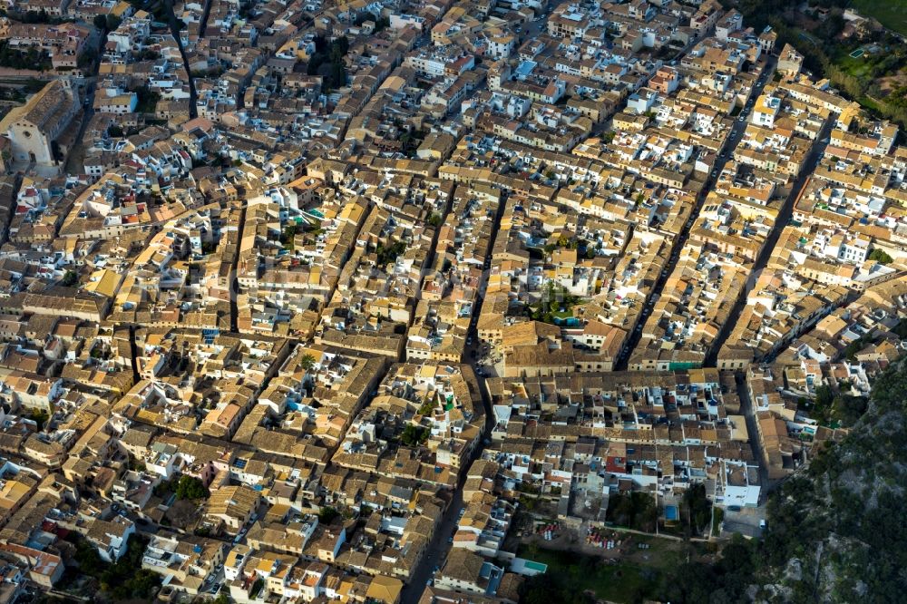 Aerial photograph Pollenca - City view on down town in Pollenca in Balearische Insel Mallorca, Spain