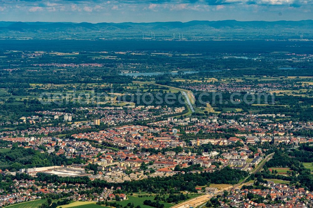 Rastatt from the bird's eye view: City view on down town in Rastatt in the state Baden-Wuerttemberg, Germany