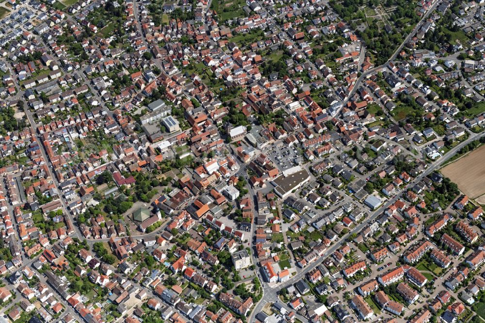 Heddesheim from the bird's eye view: City view on down town with St. Remigius - Neue Kirche in Heddesheim in the state Baden-Wuerttemberg, Germany