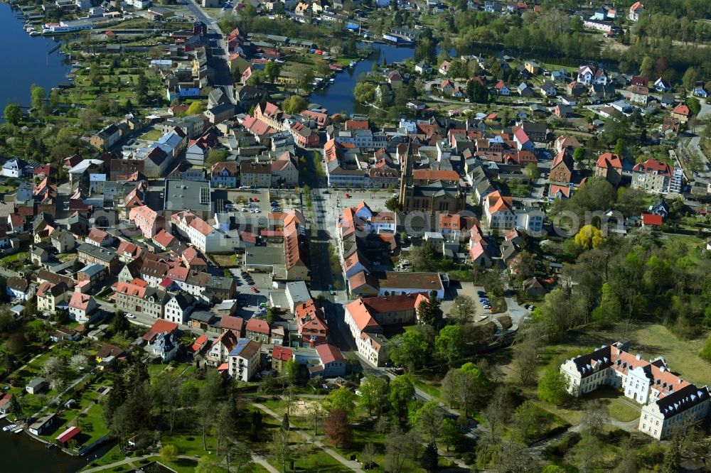 Aerial image Fürstenberg/Havel - City view of the inner city area with castle city church and market place in Fuerstenberg / Havel in the state Brandenburg, Germany