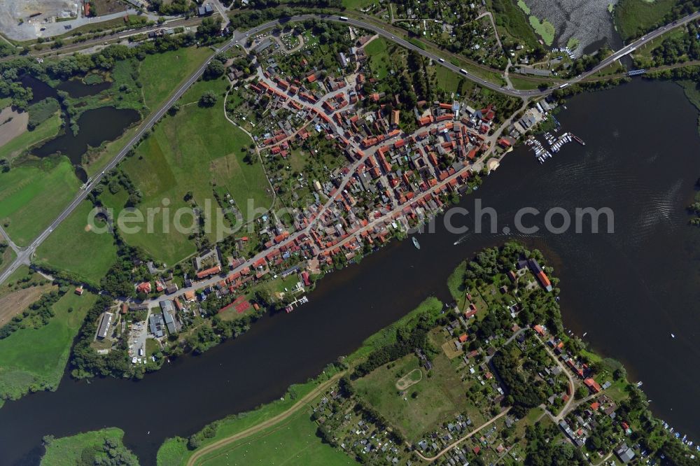 Aerial image Havelsee - Cityscape of downtown area and the city center on the banks of Beetzsees in Havelsee in Brandenburg