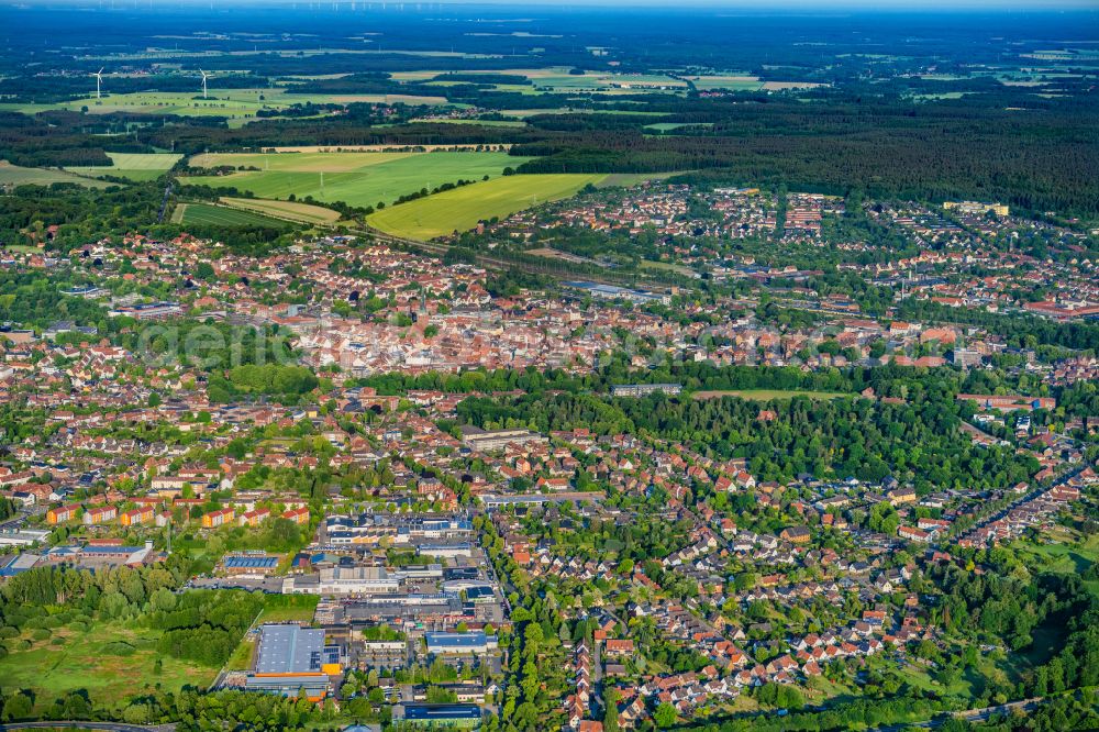 Aerial photograph Uelzen - City view on down town on street Gross Liederner Strasse in Uelzen in the state Lower Saxony, Germany