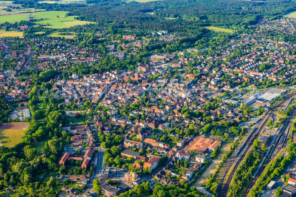 Aerial image Uelzen - City view on down town on street Gross Liederner Strasse in Uelzen in the state Lower Saxony, Germany