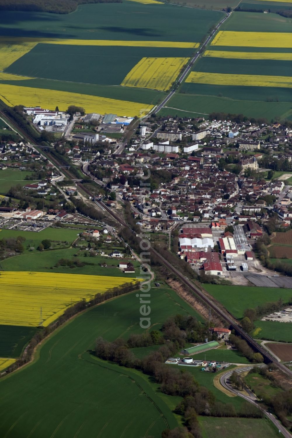 Vendeuvre-sur-Barse from the bird's eye view: City view of the city area of in Vendeuvre-sur-Barse in Alsace-Champagne-Ardenne-Lorraine, France