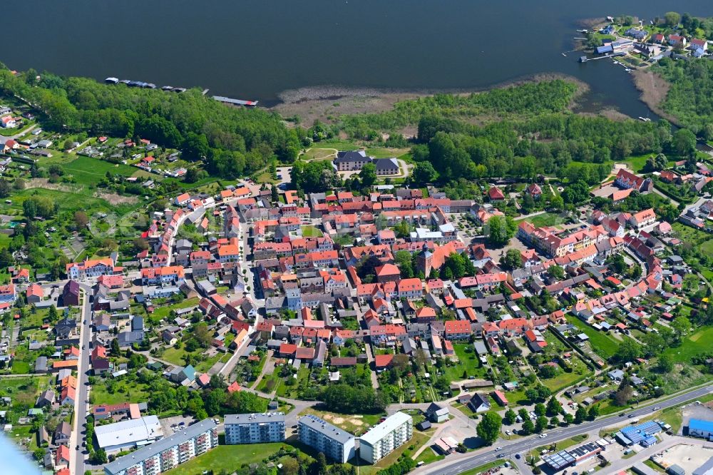 Wesenberg from the bird's eye view: City view on down town on Woblitzsee in Wesenberg in the state Mecklenburg - Western Pomerania, Germany