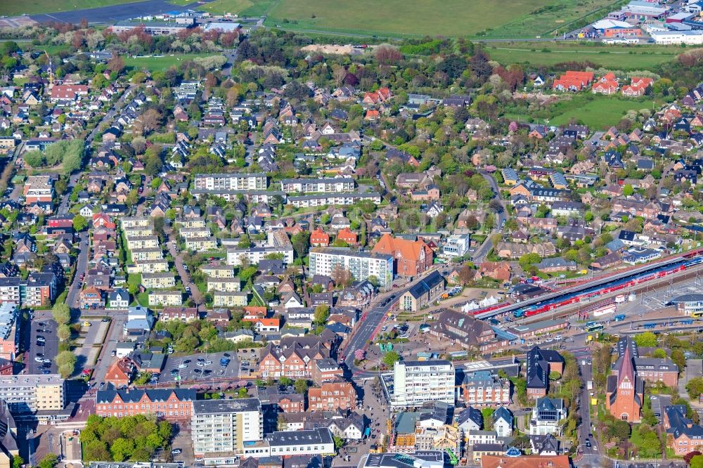 Aerial photograph Westerland - City view on down town in Westerland on Island Sylt in the state Schleswig-Holstein, Germany