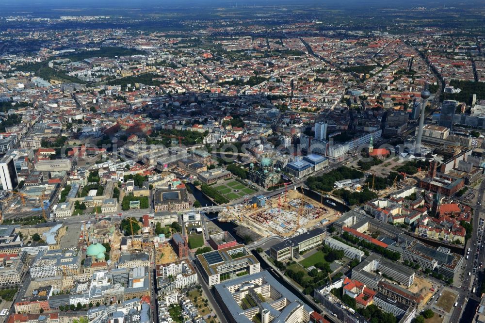 Berlin Mitte from the bird's eye view: Cityscape downtown area in the center of East Berlin Mitte