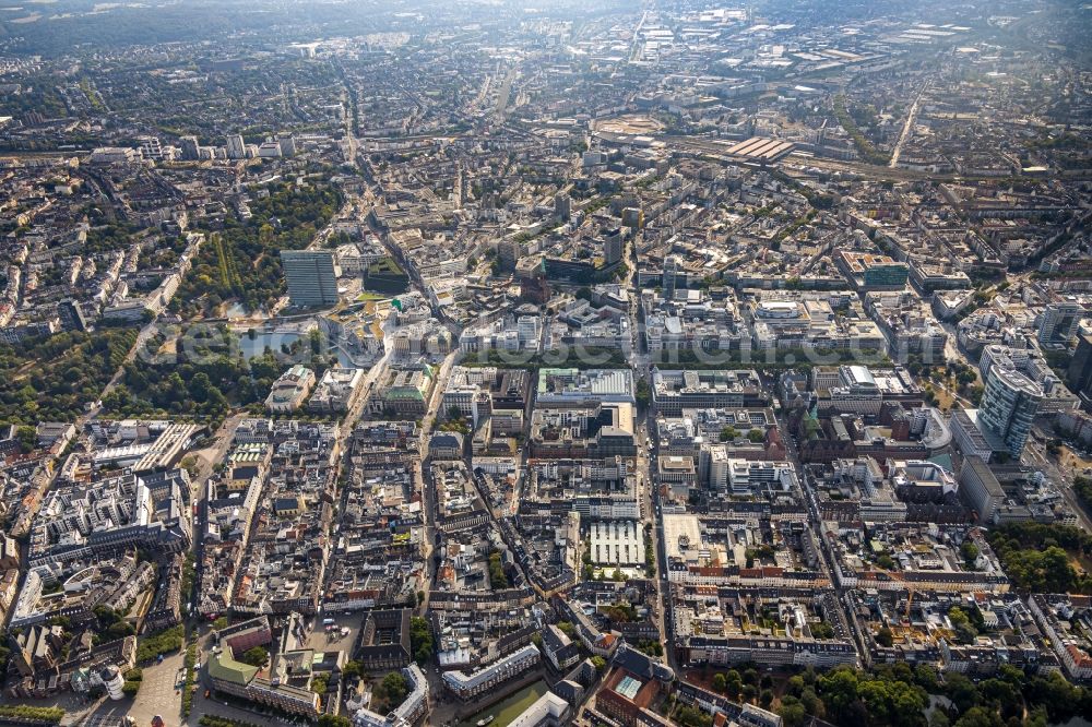 Aerial image Düsseldorf - City view on down town of the city centre in the district Stadtmitte in Duesseldorf in the state North Rhine-Westphalia, Germany