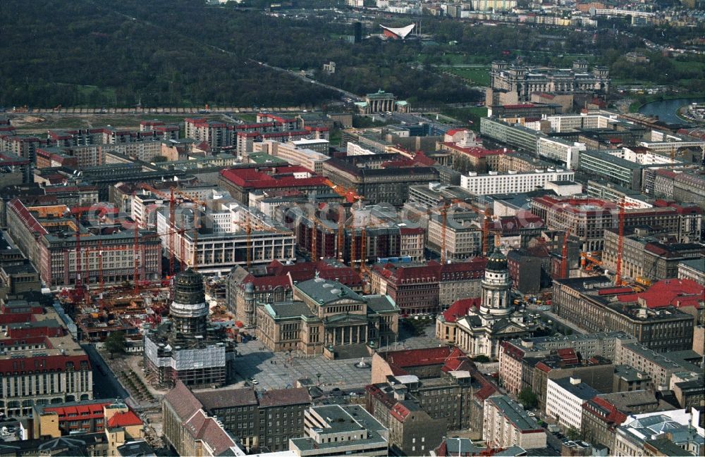 Berlin from the bird's eye view: Cityscape of downtown area on the sites of Friedrichstadtpassagen the ensemble of the Gendarmenmarkt with Schauspielhaus, German and French Cathedral in Berlin