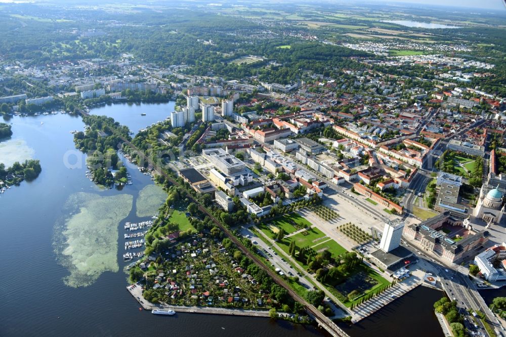 Potsdam from the bird's eye view: City view of downtown area Breite Strasse - Lustgarten - Am Alten Markt - Fachhochschule Potsdon - Standort Alter Markt Friedrich-Ebert-Strasse in Potsdam in the state Brandenburg, Germany