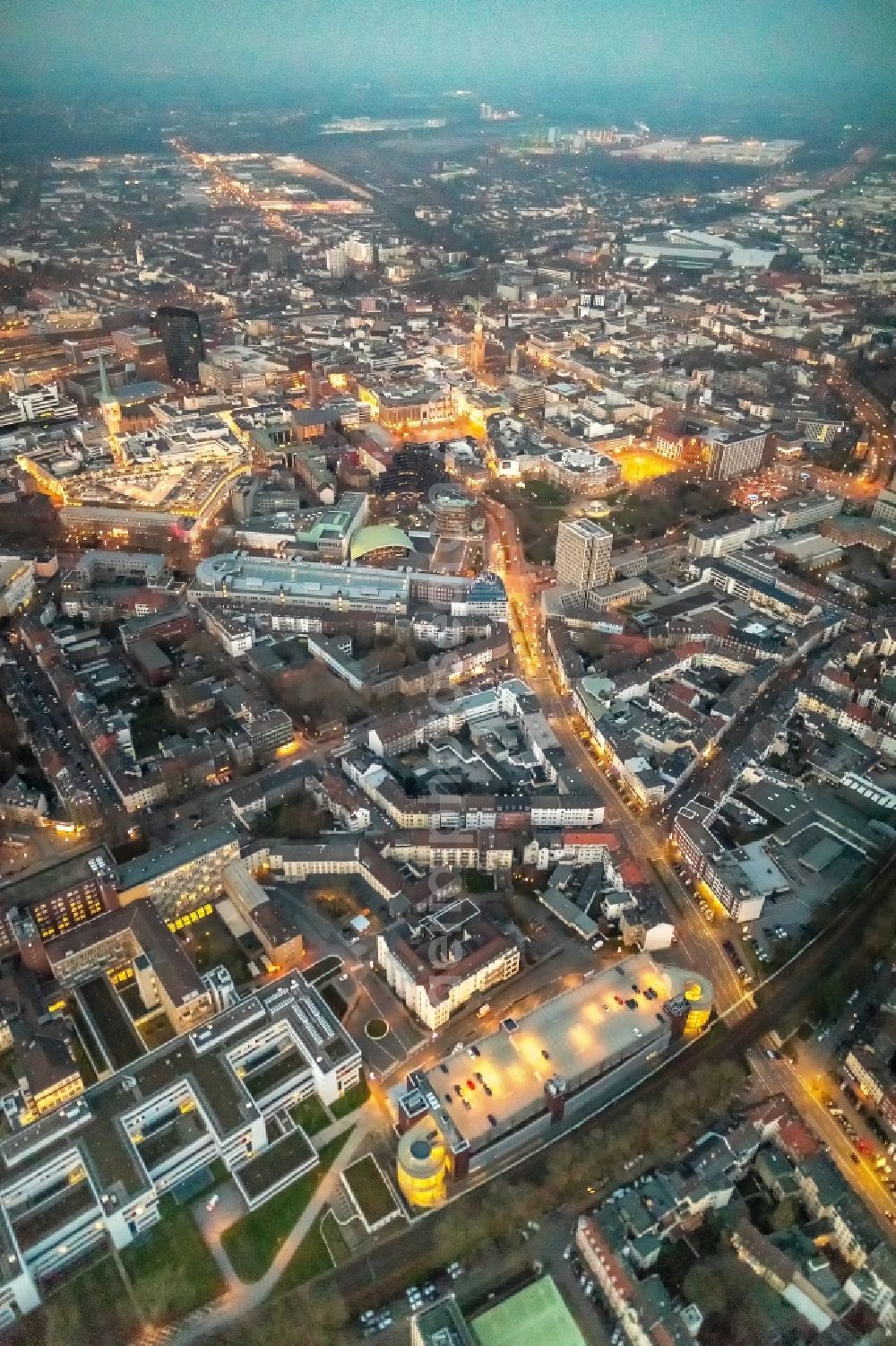 Aerial image Dortmund - City view of downtown area with the Dortmunder Wall in Dortmund in the state North Rhine-Westphalia, Germany