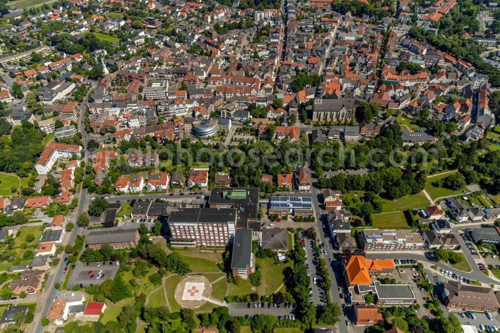 Aerial photograph Beckum - City view of downtown area with dem St. Elisabeth-Hospital Beckum GmbH in Beckum in the state North Rhine-Westphalia, Germany