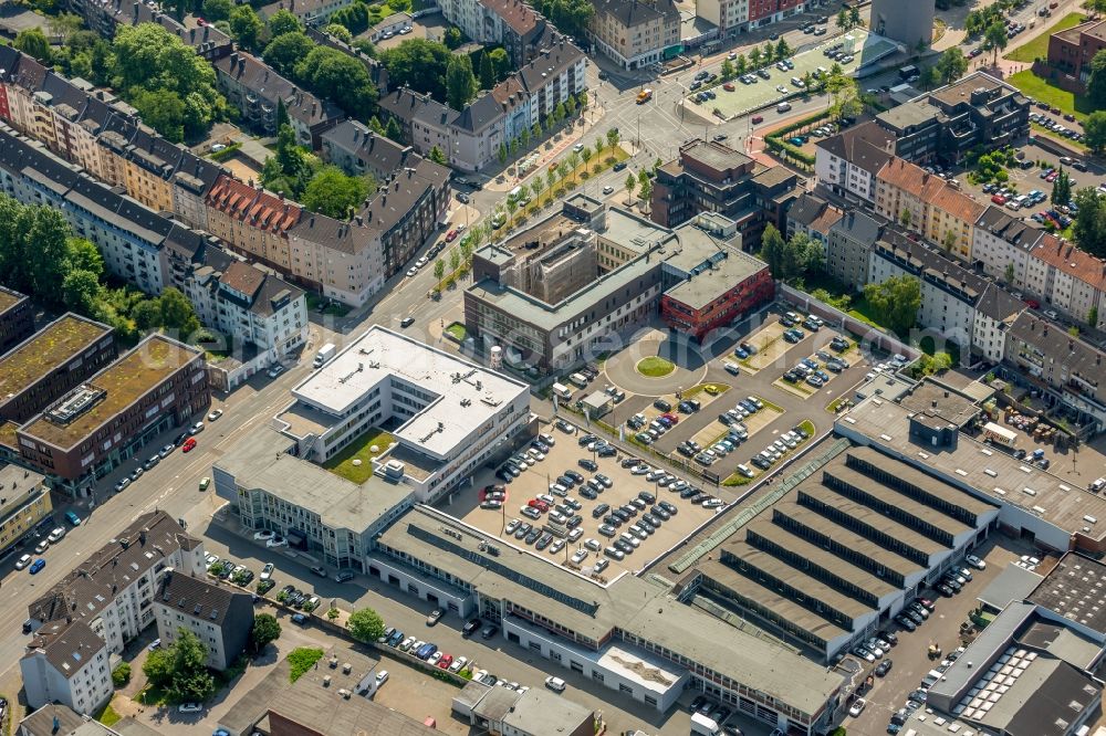 Bochum from the bird's eye view: City view of downtown area along the Oskar-Hoffmann-Strasse corner Universitaetsstrasse in Bochum in the state North Rhine-Westphalia, Germany