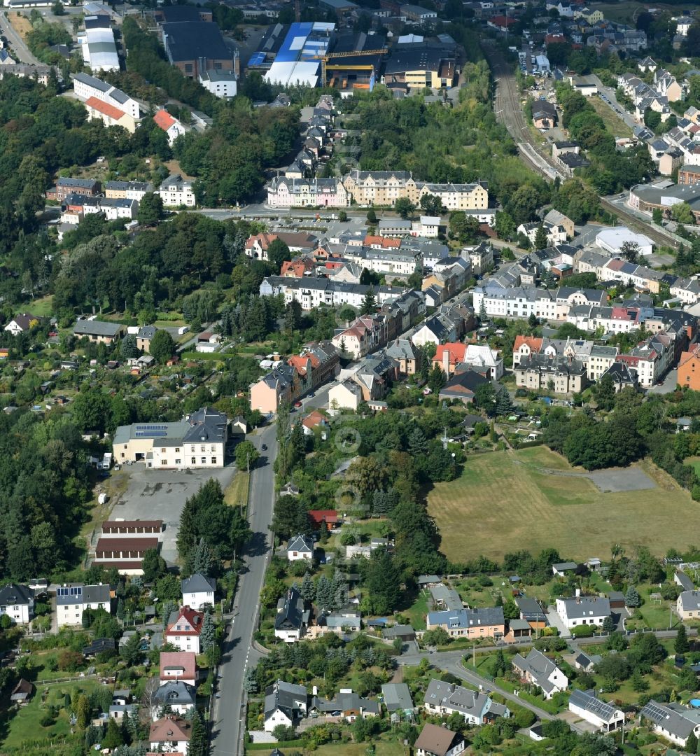 Aerial photograph Netzschkau - City view of downtown area along the Schuetzenstreet in Netzschkau in the state Saxony