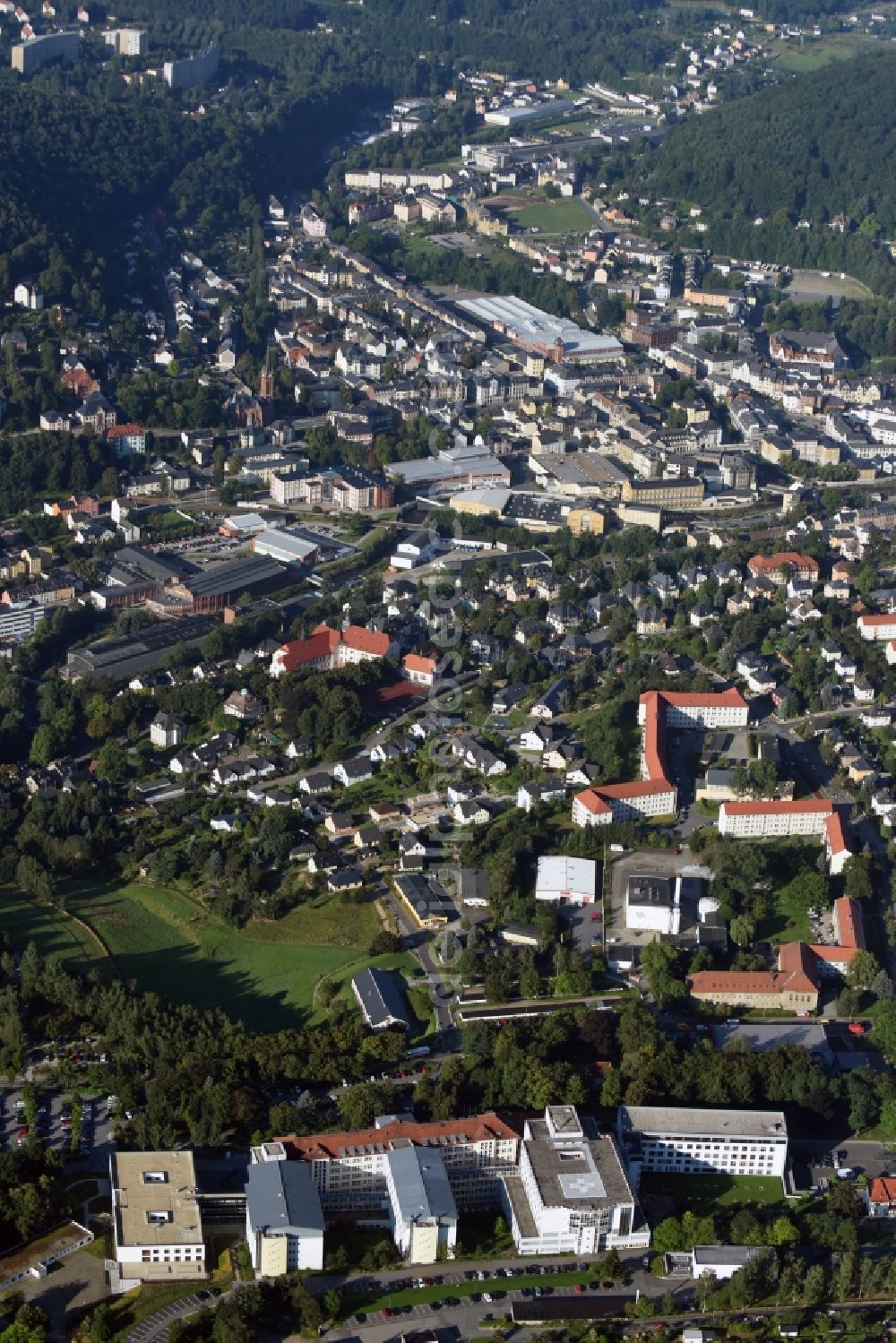 Aerial photograph Aue - City view of downtown area at the banks of river Schwarzwasser in Aue in the state Saxony