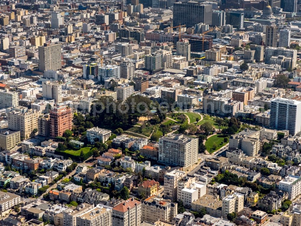 San Francisco from the bird's eye view: City view of downtown area on Haight-Ashbury Park in San Francisco in California, USA