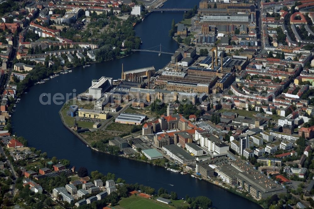 Aerial photograph Berlin - City view of downtown area Oberschoeneweide in Berlin