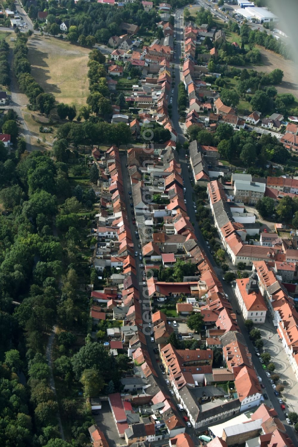 Greußen from the bird's eye view: City view of downtown area with town hall at the market square in Greussen in the state Thuringia